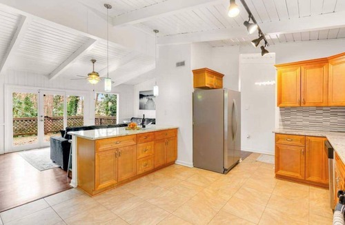 Buford Highway House | Drew Valley Villa Stay