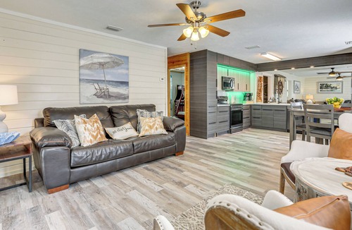 Satsuma House | 'Dunns Creek Lodge' - Private Boat Ramp!