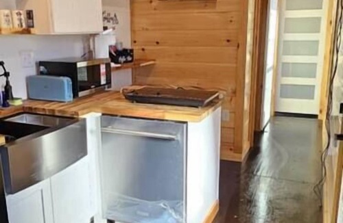Six Mile Apartment | Eagle Nest Cabin B at Walterfalls – Upstate SC
