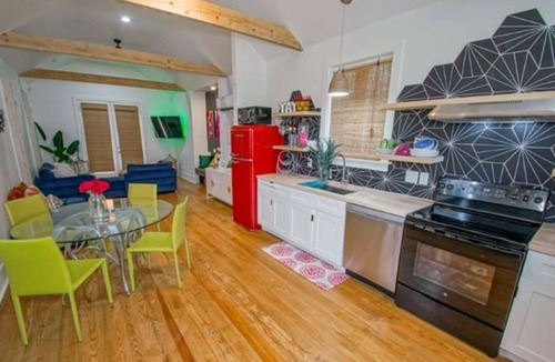 Florida Area Cottage | Eclectic Bywater Beauty