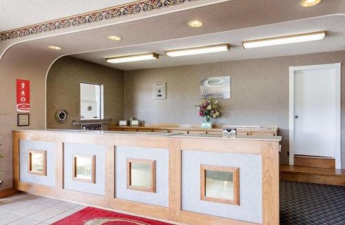 Grenada Cabin | Econo Lodge Grenada