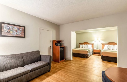 Lake City Hotel | Econo Lodge Lake City-North