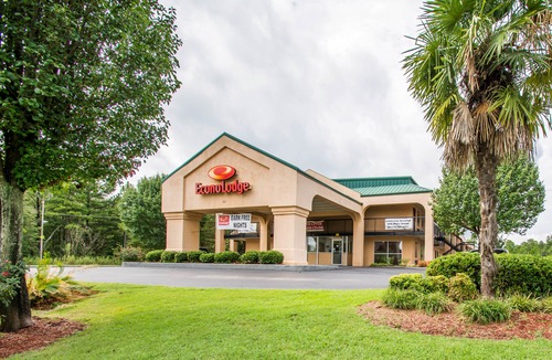 Troy Hotel | Econo Lodge Troy