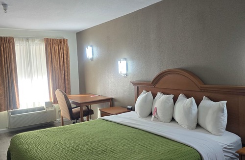 Villa Rica Hotel | Econo Lodge Villa Rica
