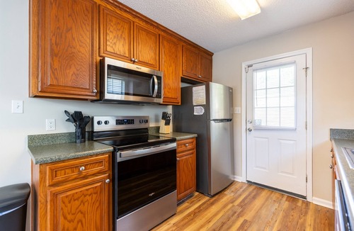 Valdosta House | Economical Escape to Edgewood Getaway