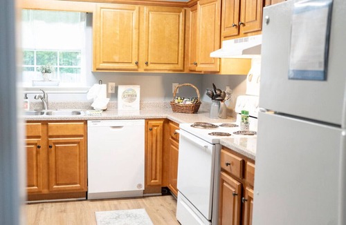 Auburn House | Economy Stay in West Auburn