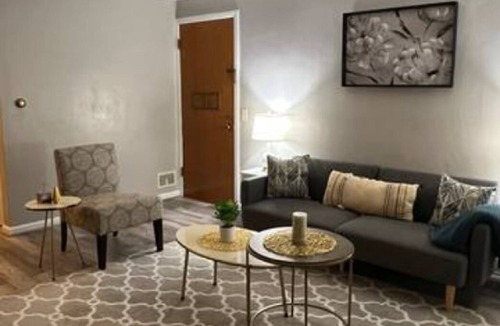 Toledo House | Elegant 1Bed/1Bath Pets OK, Close to ProMedica, UT