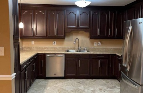 Montgomery House | Elegant Home that sleeps 15 guests!