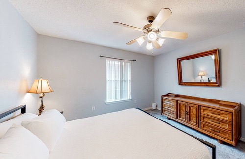 Navarre House | Elegant home with private pool, central AC, & washer/dryer - dog-friendly