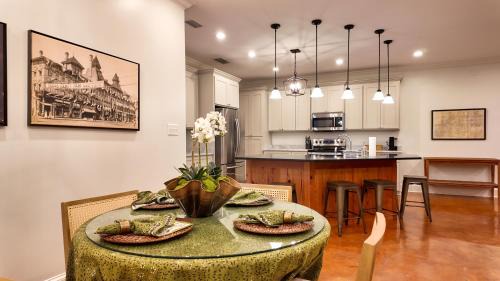 Thomasville Apartment | Elegant Loft Located Right On Broad Street