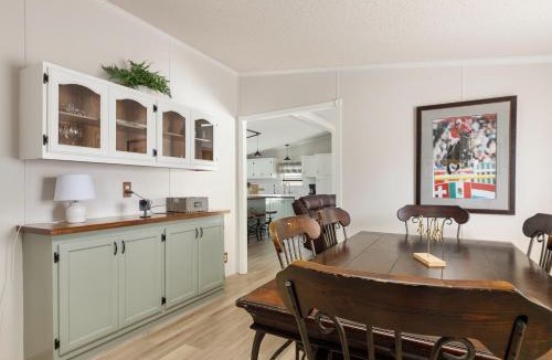 Elk Rapids House | Elk Rapids Retreat 3BDR Vacation Home Newly Renovated ➠ 136
