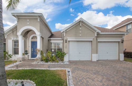 Davenport House | Enchanted Sand Hill Villa *