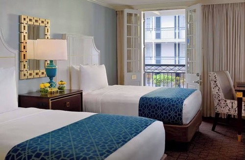 French Quarter Hotel | Enjoy a Hassle-Free and Suiting Stay! 4 Family-Friendly Units, Pets are Welcome!