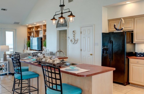 Dauphin Island House | Enjoy a personal beach experience! Expansive gulf side deck! - Dauphin Charm