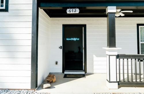 Browns Mill Park House | Enjoy this mini-mansion near downtown and the airport!