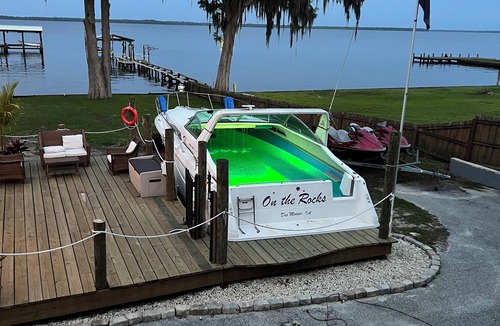 Crescent City House | Enjoy yourself at Fat Bastard's Getaway on Crescent Lake!