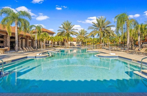 Loughman House | Entire House Davenport ~ Pool ~ Resort Access