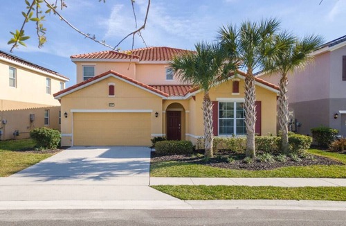 Loughman House | Entire House Davenport ~ Pool ~ Resort Access