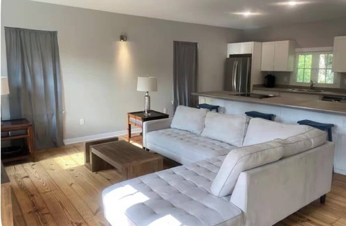 Lake Eola Heights Cottage | Eola’s Zen