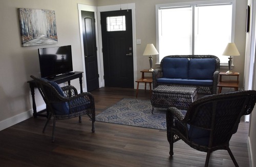 Waycross House | Euclid Cottage