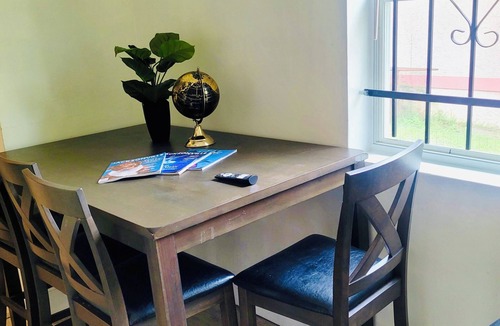 Sports Complex Villa | EverBank Stadium Jaguars Lodging House | Sleeps 17 + | Central Jacksonville