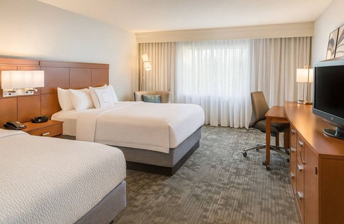 Twin Brook Hotel | Everything You Need For The Perfect Vacation! Pets Are Welcome!