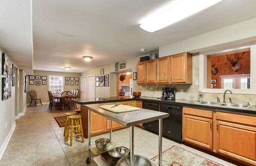 Boothville-Venice House | EXCEPTIONAL EXCLUSIVE ONE-OF-A-KIND 5 BEDROOM 5 BATH LODGE IN VENICE