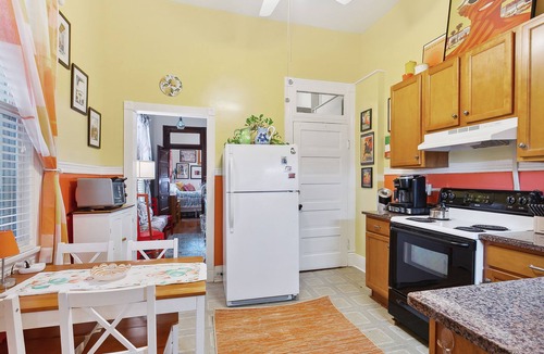 East Carrollton House | Experience Charm & Beauty of Authenitc New Orleans 1 Br. Home with Patio Garden