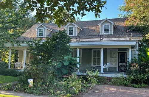 East Natchitoches House | Experience Southern Comfort -Beautiful 4BR Home with Front Porch Charm & Pool!