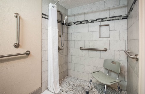 Lake City Hotel | Experience the Best Hospitality in Lake City!