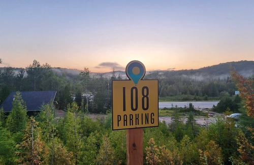 Munising Ski Chalet | EXPLORE Munising Studio Suite 116