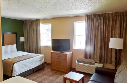 Lake Mary Hotel | Extended Stay America Suites - Orlando - Lake Mary - 1040 Greenwood Blvd