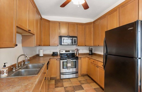 Lower Garden District Apartment | Fabulous and Spacious 2Bd in the Center of NOLA