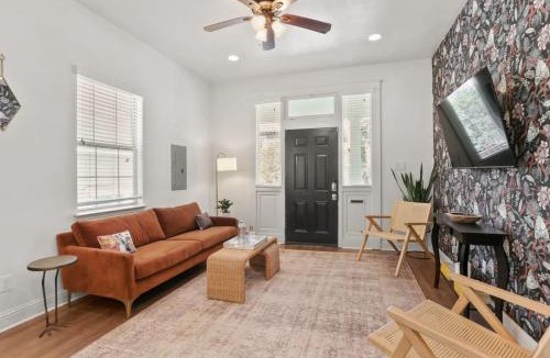 Saint Thomas Development Apartment | Fabulous Classy and Comfy 3BD 2BA Home and Parking