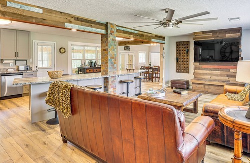 Titus House | Fall & Football Vibes: Titus Retreat w/Game Room
