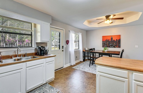 Wright House | Families w/Pets! Emerald Coast Home 9 Mi to Beach