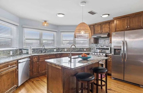 Dauphin Island House | Family 4BR Bay View Paradise! Deck, Hot Tub, Sauna, Kayak