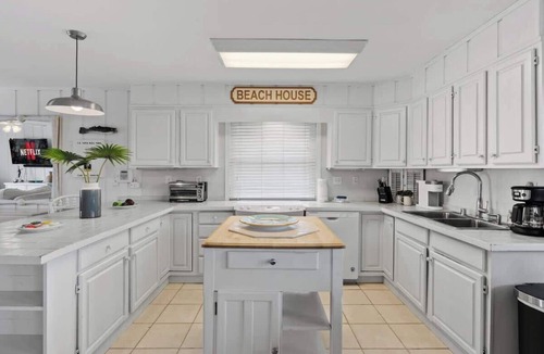 Royal Lagoons House | Family Bayfront Paradise &Fishing Dock on Dauphin Island