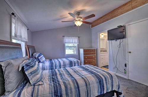 Interlachen House | Family Florida Lake House: Private Screened Porch