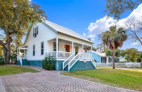 Tybee Island House | Family Friendly Cottage 9 Logan