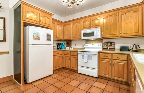 Bagdad House | Family-Friendly Cottage Retreat w/Fire Pit