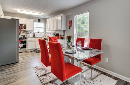 Locust Grove House | Family-Friendly Home w/Yard in Locust Grove!
