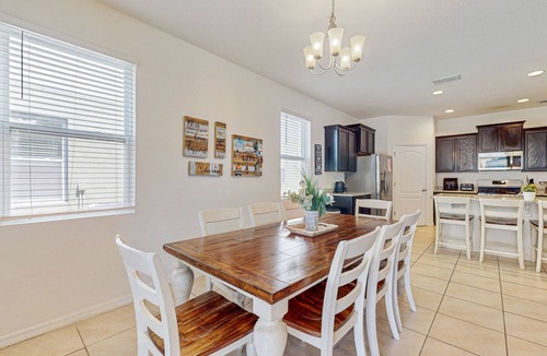 Loughman House | Family-friendly home with private pool, spa & resort lazy river/water slide