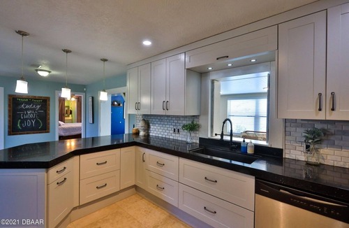 Willow Run House | Family-friendly Poolside Paradise 4bd/2bth