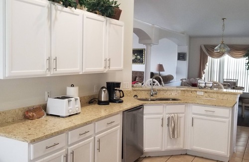 Davenport House | Family Friendly Private South Facing Orlando Villa 20 minutes from Disney