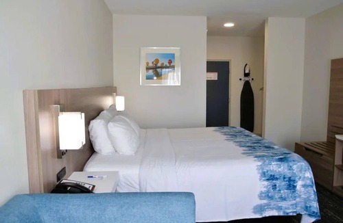 Foley Hotel | Family-Friendly Room Near Foley Sports Complex-1.2miles | Free Breakfast