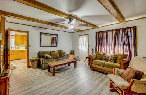 Jackson House | Family Home w/Yard - 5 Mi to Jackson State Campus