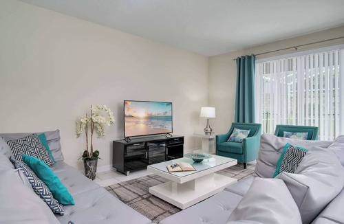 Davenport House | Family house near Disney w/pool & hot tub