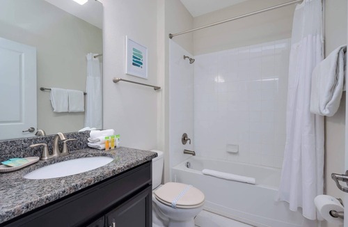 Davenport House | Family house near Disney w/pool & hot tub