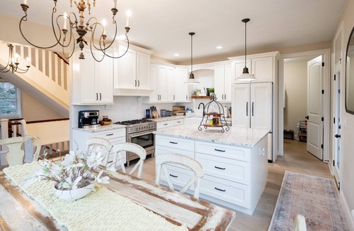 West Olive House | Family Luxury Lake Michigan Cottage w/Hot Tub